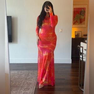 RNWY | M | Vibrant Pink and Orange Long Sleeve Dress | Leg Slit